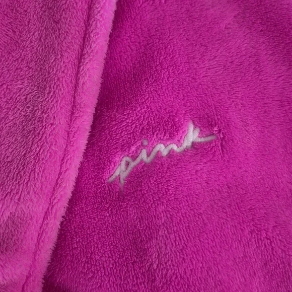 Like New Victoria's Secret Pink Fuzzy XL Robe - Picture 4 of 8